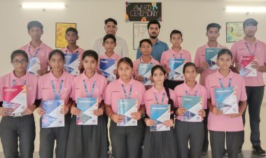 जेईई-नीट फाउंडेशन क्लासेज के पाठ्यक्रम का किया विमोचन 