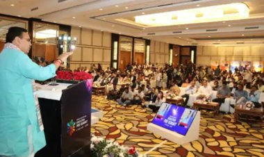 सरकारी स्कूलों के छात्रों को मिलेगी फ्री स्वेटर और जूते, लड़कियों के लिए बनेगी सैनिक एकेडमी   राइजिंग राजस्थान में 28 हजार करोड़ के 507 एमओयू, शिक्षा क्षेत्र में बड़े बदलावों का ऐलान