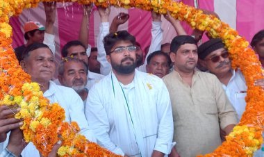 कांग्रेस प्रत्याशी ने किया जनसंपर्क