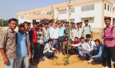 पेड़-पौधों की देखरेख का लिया संकल्प