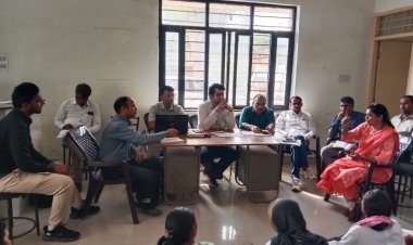 बीसीएमएचओ डॉ .मनोज कुमार मीणा की अध्यक्षता में चिकित्साकर्मियों की खंड स्तरीय बैठक का आयोजन