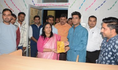 फरियादियों को राहत दें, समस्याओं का संवेदनशीलता से समाधान करें: संभागीय आयुक्त सिंघवी