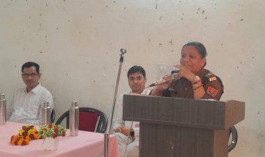 महिला सशक्तिकरण: सेल्फ डिफेंस प्रशिक्षण का समापन, एएसपी प्रियंका रघुवंशी ने बढ़ाया हौसला  