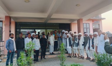 गिरफ्तारी करने की मांग को लेकर पुलिस थानाधिकारी के नाम ज्ञापन सौंपा 