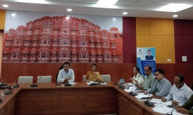  जिला स्तरीय समाधान समिति की बैठक में योजनाओं के क्रियान्वयन पर जोर  