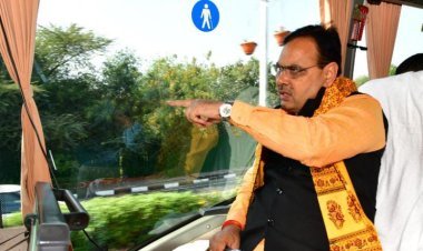  मुख्यमंत्री भजनलाल ने बस में किया निरीक्षण, राइजिंग राजस्थान की तैयारियों को दिया अंतिम रूप