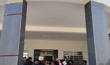 विद्युत विभाग के निजीकरण के विरोध में मुख्यमंत्री के नाम दिया ज्ञापन 