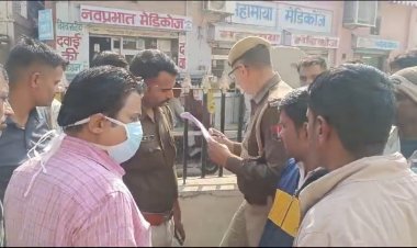 ट्रक की टक्कर से बाइक सवार की मौत, एक गंभीर घायल