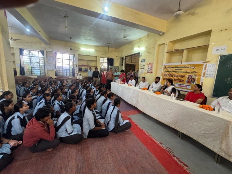 बाल विवाह रोकथाम हेतु जागरूकता फैलाने के लिए नुक्कड़ नाटक का आयोजन