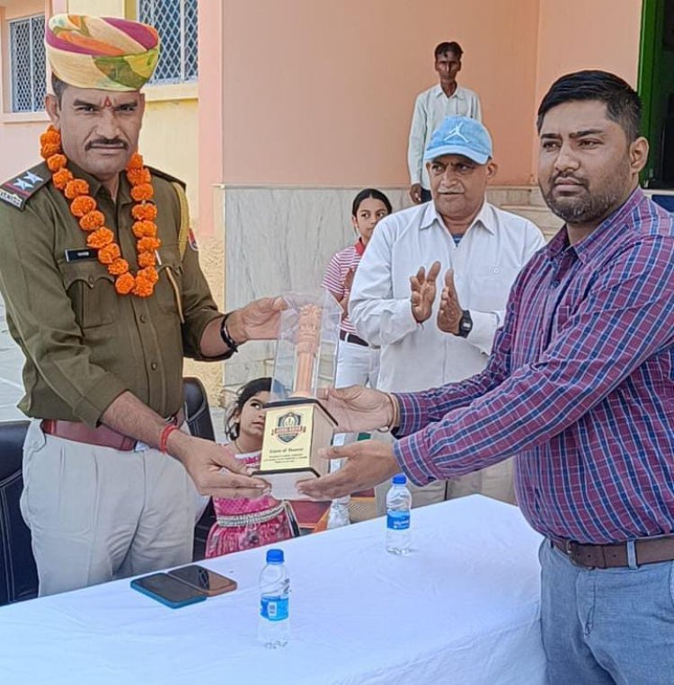 एसएचओ रामपाल मीणा ने दी विद्यार्थियों को कानून की जानकारी