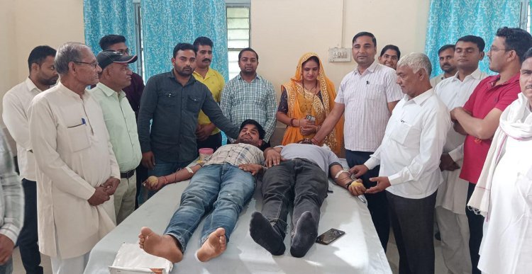 रक्तदान शिविर में 41 यूनिट रक्तदान हुआ 