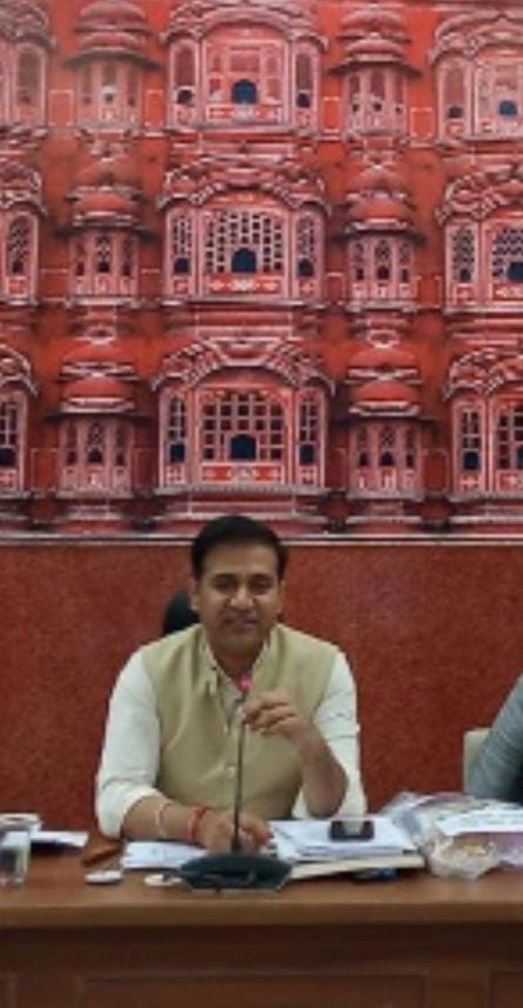 जयपुर कलक्टर डॉ. जितेंद्र सोनी ने दिए बंद रास्तों पर ग्रेवल सड़क बनाने के निर्देश
