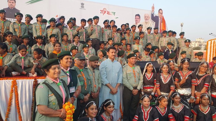 कर्नल राज्यवर्धन सिंह ने स्काउट गाइडो की हौंसला अफजाई
