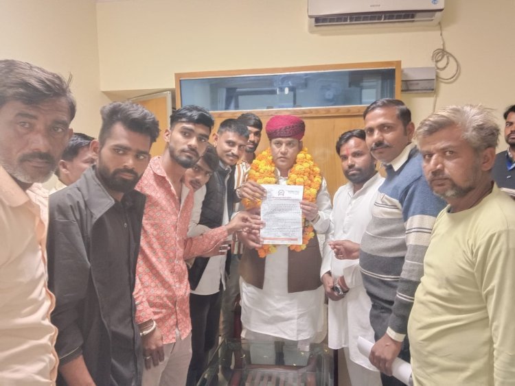 कामधेनु सेनिको ने गौ माता को राज्य माता का दर्जा दिलाने हेतु मुख्यमंत्री के नाम ज्ञापन सौंपा