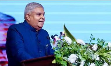 स्वतंत्रता के बाद की कहानियों में हुआ काफी हेरफेर: धनखड़ 