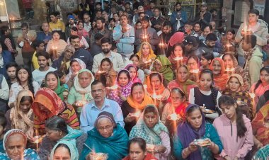 शहर वासियों ने सामूहिक रूप से की बाबा त्रिपोलेश्वर नाथ जी की महाआरती