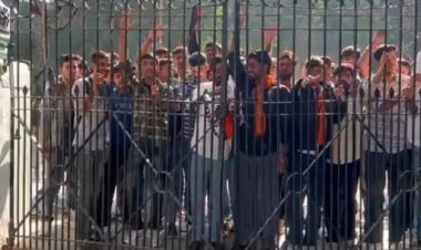 लोहिया कॉलेज में एबीवीपी छात्रों ने किया प्रदर्शन