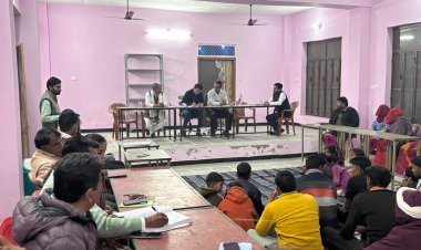 तहसीलदार गोरा ने रात्रि चौपाल में सुने जन अभाव -अभियोग