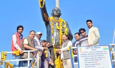 श्रद्धा पूर्वक डॉ. भीमराव अंबेडकर की पुण्यतिथि पर दी उन्हें श्रद्धांजलि