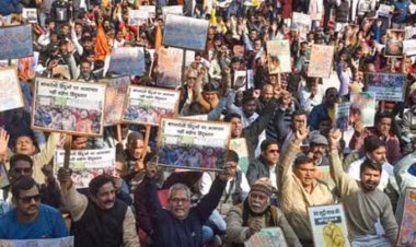 बांग्लादेश में हिंदुओं पर अत्याचार के विरोध में बंगाल में उग्र प्रदर्शन  