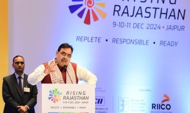 'हर स्टोरी' सत्र में महिलाओं के उत्थान और समावेशी विकास पर जोर  