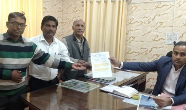 वाहन रजिस्ट्रेशन पेनल्टी माफी की मांग को लेकर ज्ञापन सौंपा 