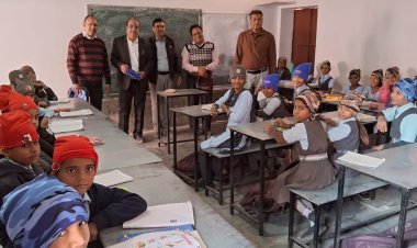 चूरू नागरिक संघ मुंबई की ओर से 600 कैप का वितरण 