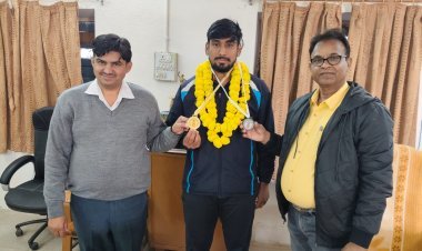 शाहपुरा कॉलेज के प्रथम तीरंदाज धाकड़ को मिला गोल्ड और सिल्वर मेडल