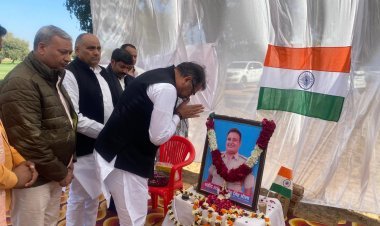 डॉ. सतीश पूनियां ने नीमराणा में दिवंगत एएसआई ओला को दी श्रद्धांजलि