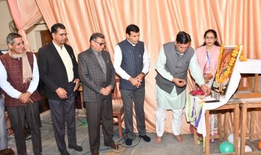 जिला स्तरीय युवा महोत्सव में युवाओं ने दिखाया हुनर, लोक संस्कृति की झलक से मोहा मन 