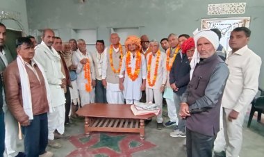 असिस्टेंट प्रोफेसर बनने पर ग्रामीणों ने किया स्वागत 