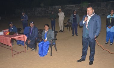 चूरू: व्यक्ति की सोच में छुपा है समस्याओं का समाधान, कलक्टर सुराणा ने स्काउट-गाइड शिविर का किया निरीक्षण