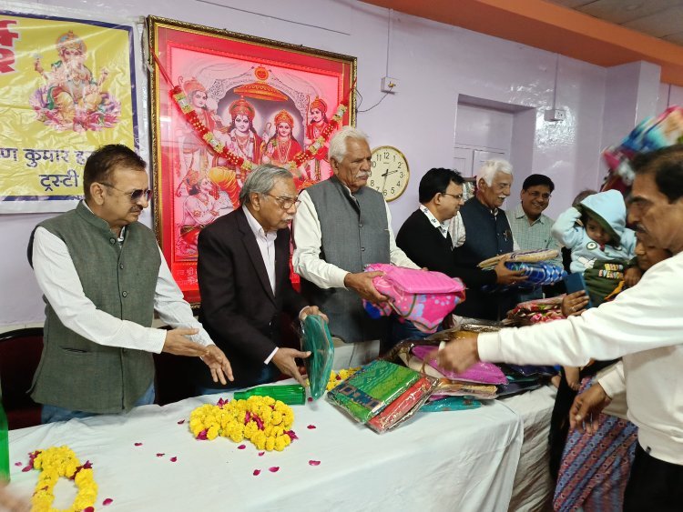 351 जरूरतमंद महिलाओं को वितरित किए गए गर्म कपड़े, सम्मानित किए गए सेवाभावी  
