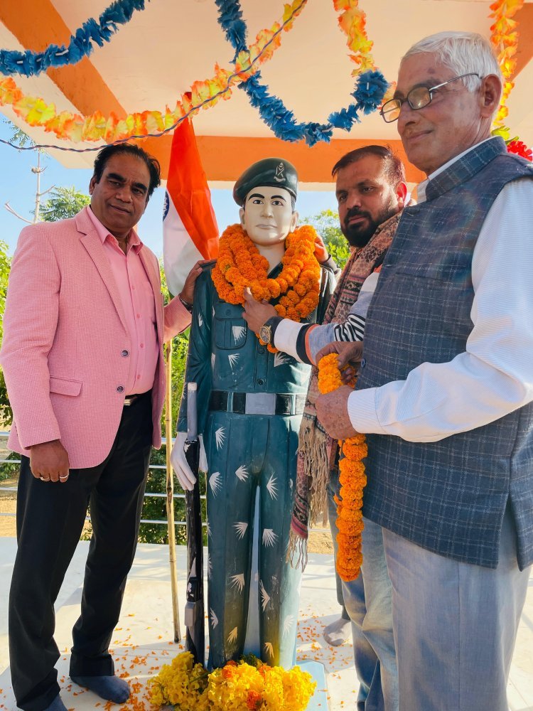 शेखावाटी विश्वविद्यालय ने विजय दिवस पर शहीद नौरंग लाल नेहरा को दी श्रद्धांजलि