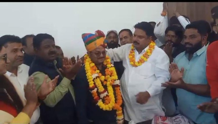 राज्य मंत्री विजयसिंह द्वारा नगर परिषद में नेता प्रतिपक्ष के कार्यालय का उद्घाटन