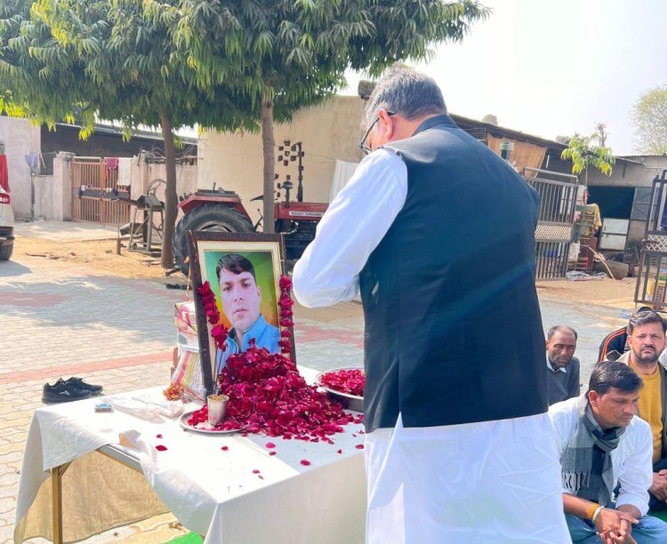 डॉ. सतीश पूनिया ने जयपुर गैस टैंकर हादसे के मृतकों को दी श्रद्धांजलि, परिजनों को बंधाया ढांढस