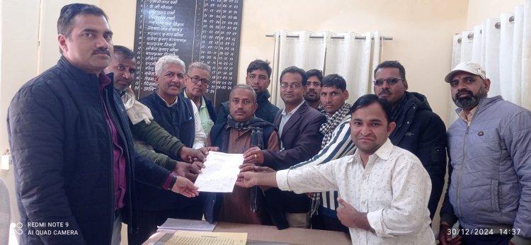 ईआरसीपी के डीपीआर में संशोधन की मांग, जमवारामगढ़ में मुख्यमंत्री के नाम ज्ञापन सौंपा