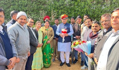 डॉ. सतीश पूनियां ने जनसंवाद केंद्र पर हजारों कार्यकर्ताओं संग मनाया नववर्ष 