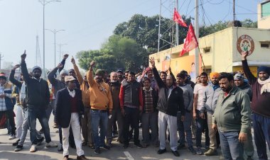 नीमकाथाना जिला हटाने के विरोध में आंदोलन तेज, सातवें दिन भी जारी रहा धरना
