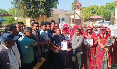 मनासिया में एएनएम 'माया' के तबादले का विरोध, ग्रामीणों का गजब समर्थन  