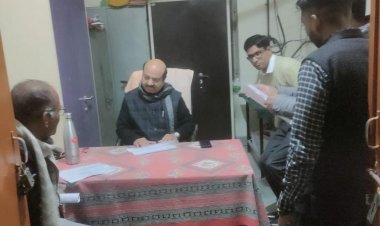 जिला कलक्टर ने तहसील मुंडावर एवं नगर पालिका मुंडावर का किया निरीक्षण