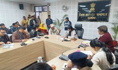 जिला स्तरीय जनसुनवाई में 130 परिवेदनाएं प्राप्त, त्वरित समाधान के निर्देश