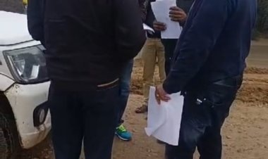 ले आउट प्लान में शामिल भूमि को पुन सर्वे कर अलग कर दिया 