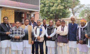 सरपंचों का कार्यकाल बढ़ाने पर सरपंचों ने बैंडबाजों के साथ मनाया जश्न