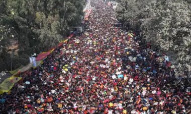 महाकुंभ में श्रद्धालुओं का सैलाब: 1 करोड़ ने किया स्नान, 20 किमी तक पैदल चलने को मजबूर लोग