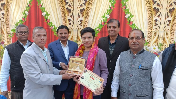 सीताराम-सरस्वती एनक्लेव सोसाइटी का नववर्ष स्नेह मिलन और प्रतिभा सम्मान समारोह