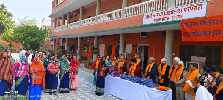 जर्सी वितरणÓ कार्यक्रम में 150 महिला- पुरुषों ने पाए गर्म वस्त्र