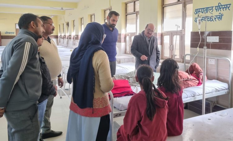 जिला कलक्टर ने किया सीएचसी मुंडावर का निरीक्षण