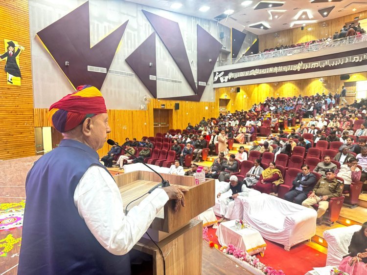 मुख्यमंत्री रोजगार उत्सव: केंद्रीय मंत्री भागीरथ चौधरी ने 13,000 युवाओं को नियुक्ति पत्र सौंपे, रोजगार और विकास को बताया प्राथमिकता  