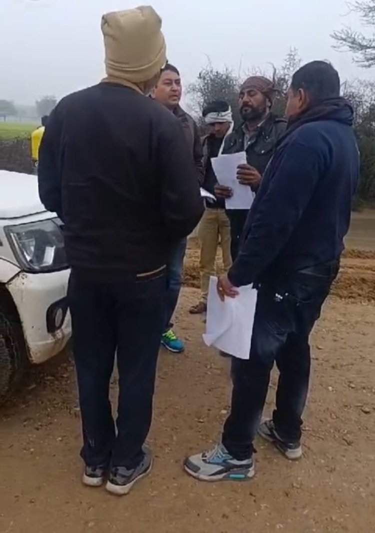 ले आउट प्लान में शामिल भूमि को पुन सर्वे कर अलग कर दिया